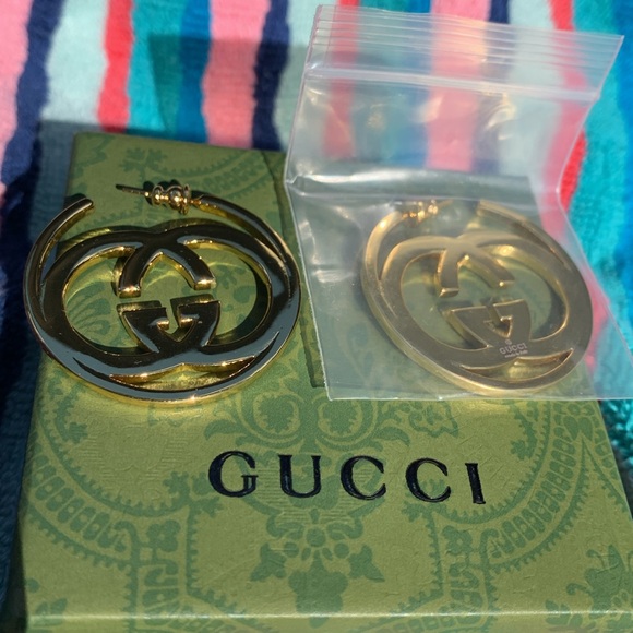 NWOT All Inclusive Set Gucci Hoops!!! - Picture 5 of 8